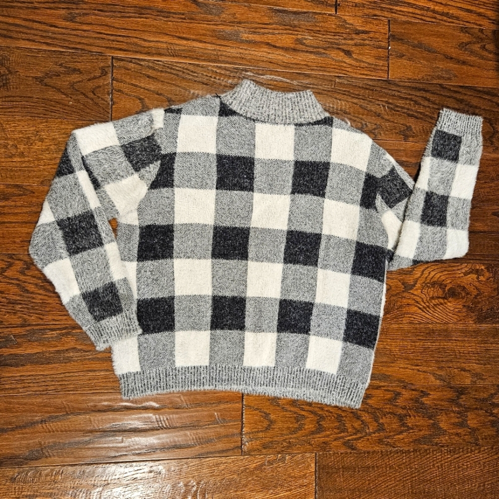 Mi ami Women's Checkered Sweater, Charcoal/White - Size Large - Picture 2 of 4